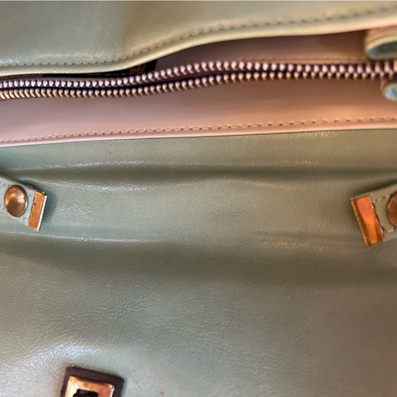 Vintage Markay Leather Clutch Hand Bag Green Gold Trim - Picture 8 of 14